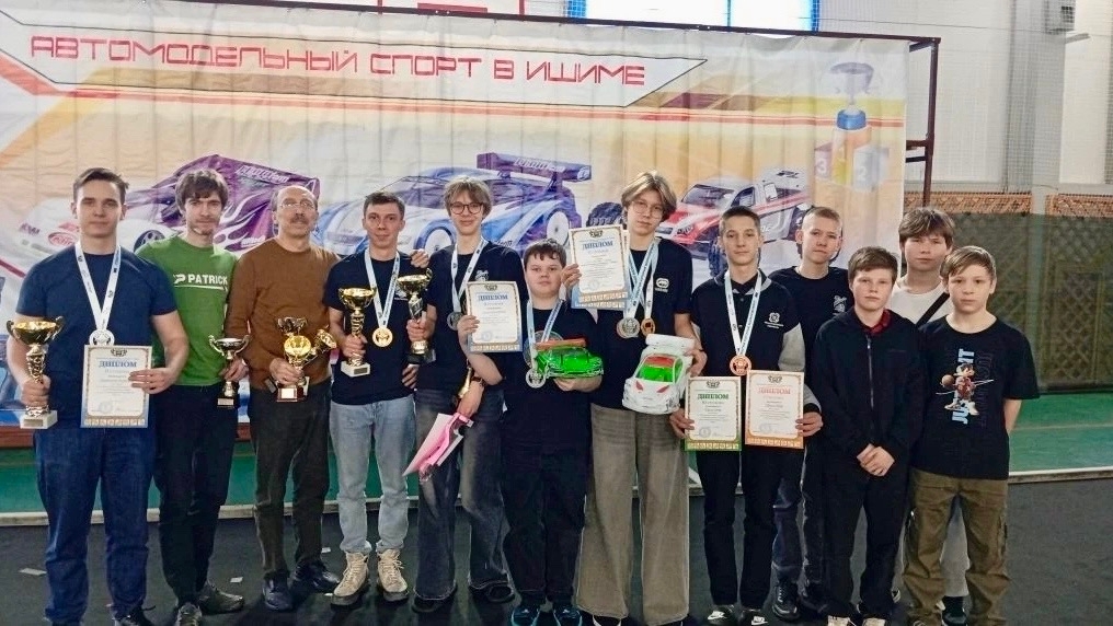 Автомоделисты Тюменской области ярко завершили сезон