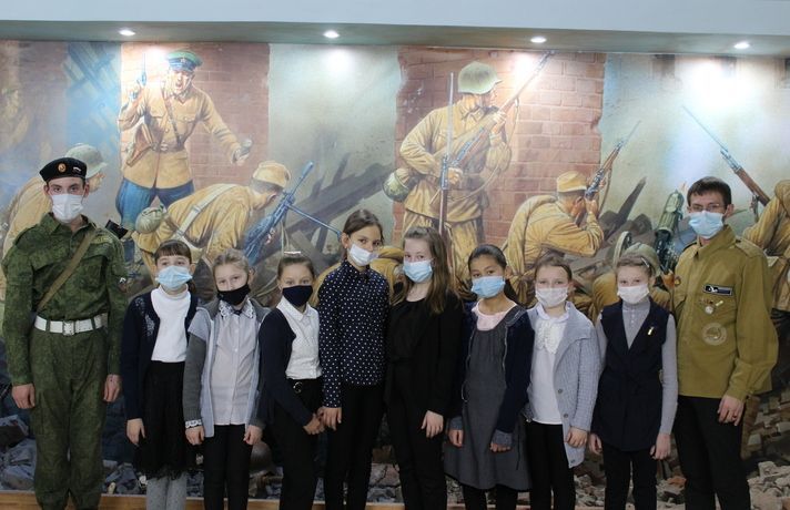 В День Героев Отечества поисковики организовали экспозицию для школьников Казанского района