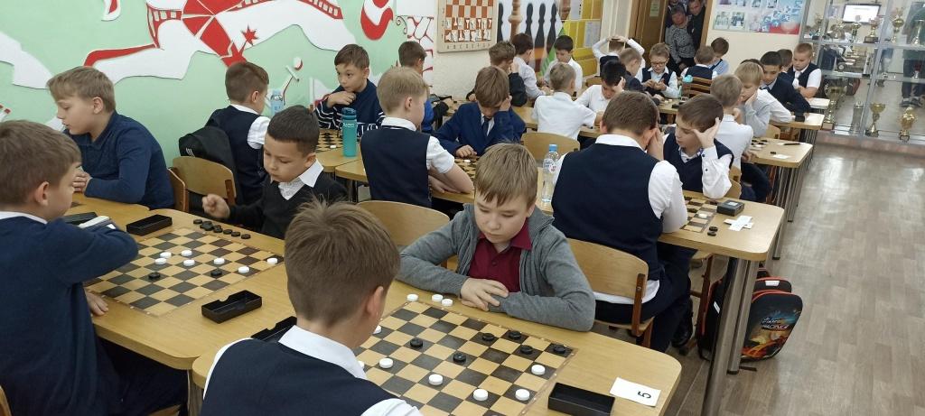 Во Дворце пройдут масштабные региональные соревнования по русским и стоклеточным шашкам